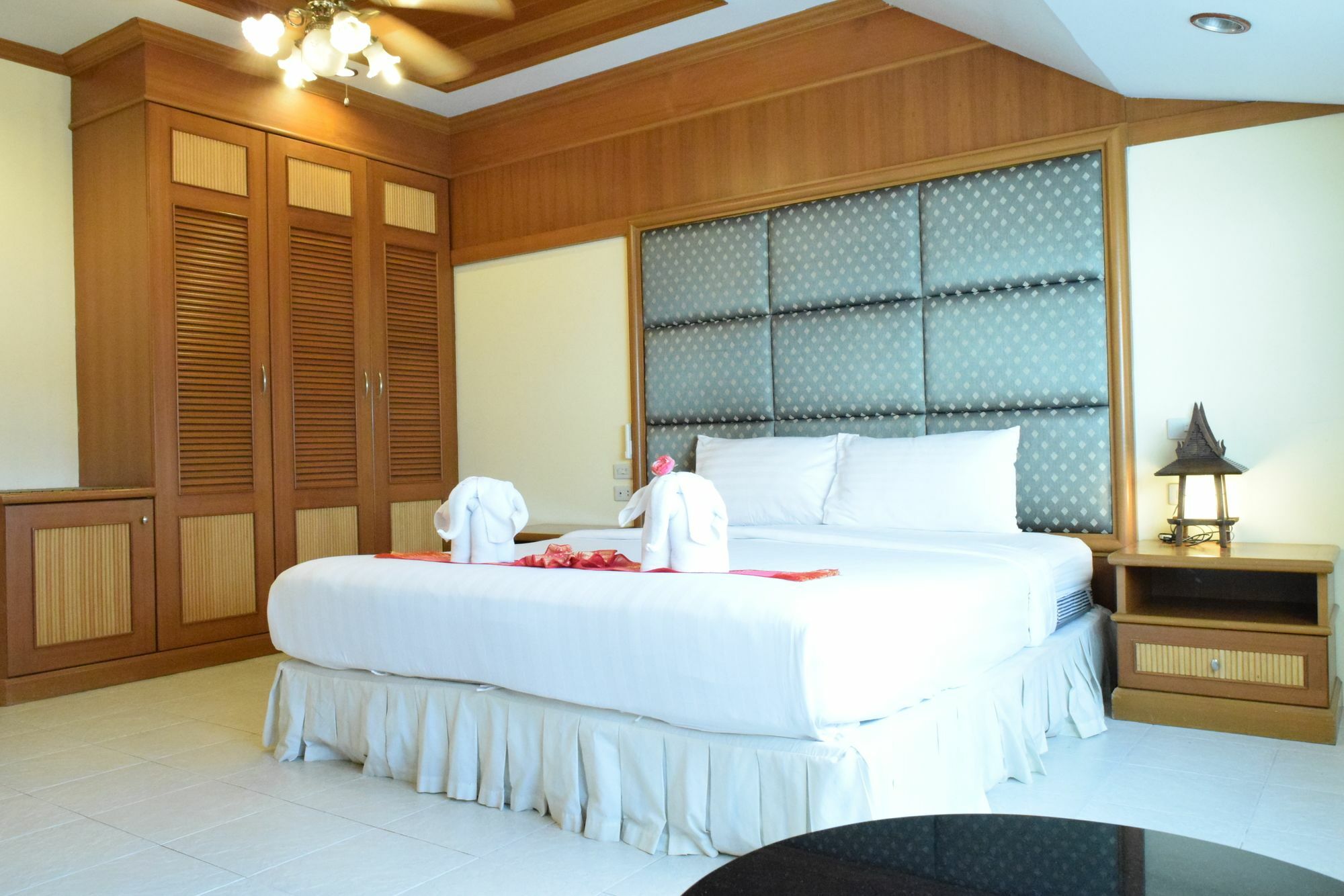 Sea Dream Patong Lägenhet Exteriör bild